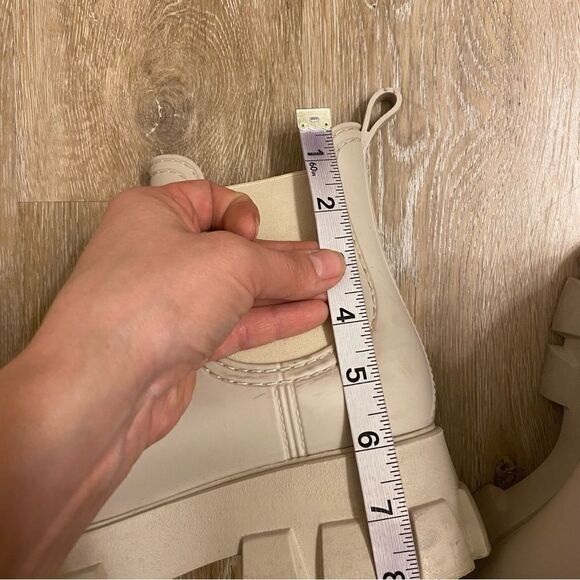 Jeffrey Campbell Platform chunky Lug Rainboots Chelsea ankle Boot Ivory Cream 8 - Picture 6 of 12